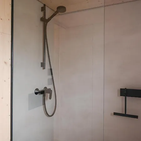 Tiny Spot - Tiny House Connect 4 * שיליג