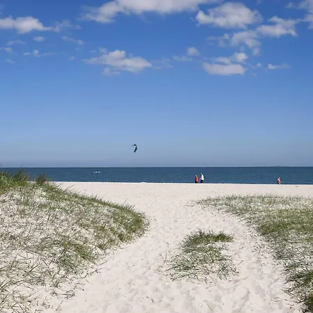 בית נופש Tiny Spot - Tiny House Connect 4 *
