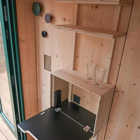 Tiny Spot - Tiny House Connect 4 * שיליג